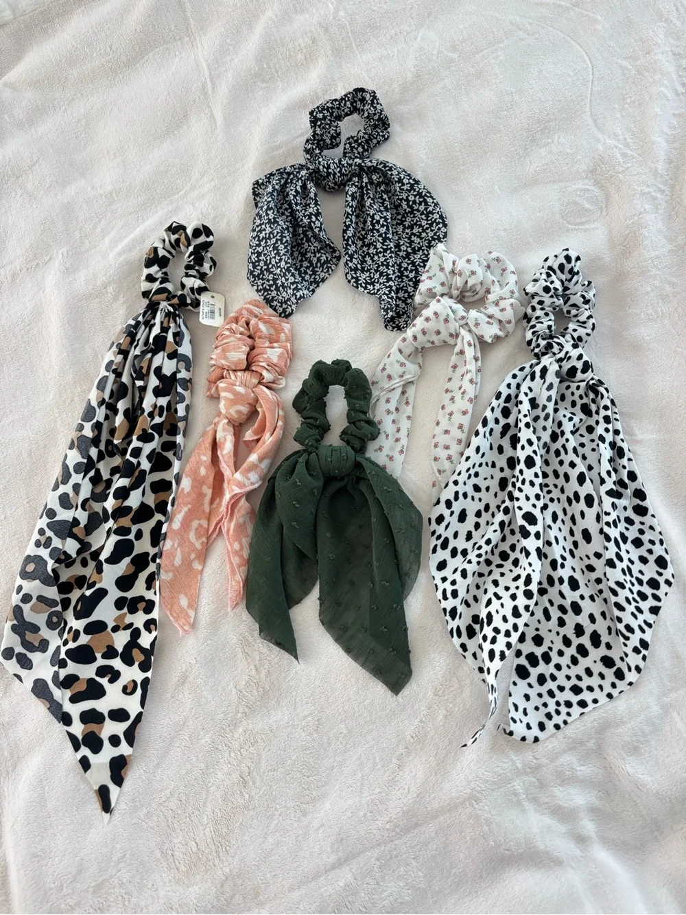 Bundle of 6 hair scrunchies